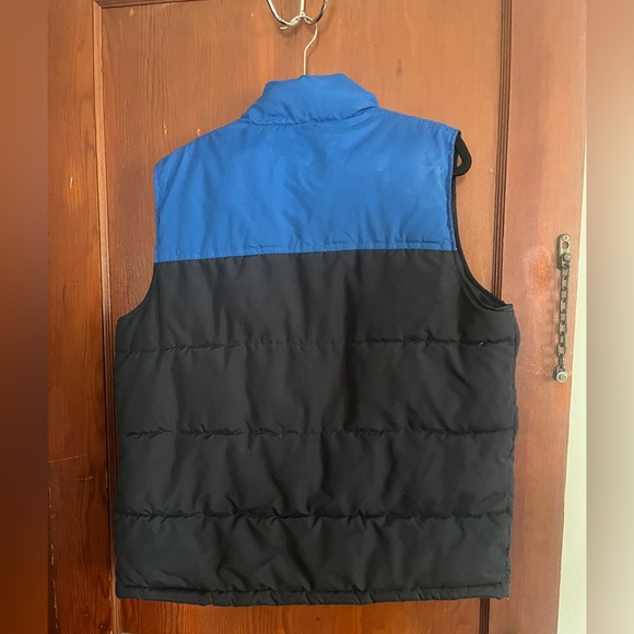 Men's Blue and Black Puffer Vest - Picture 7 of 7